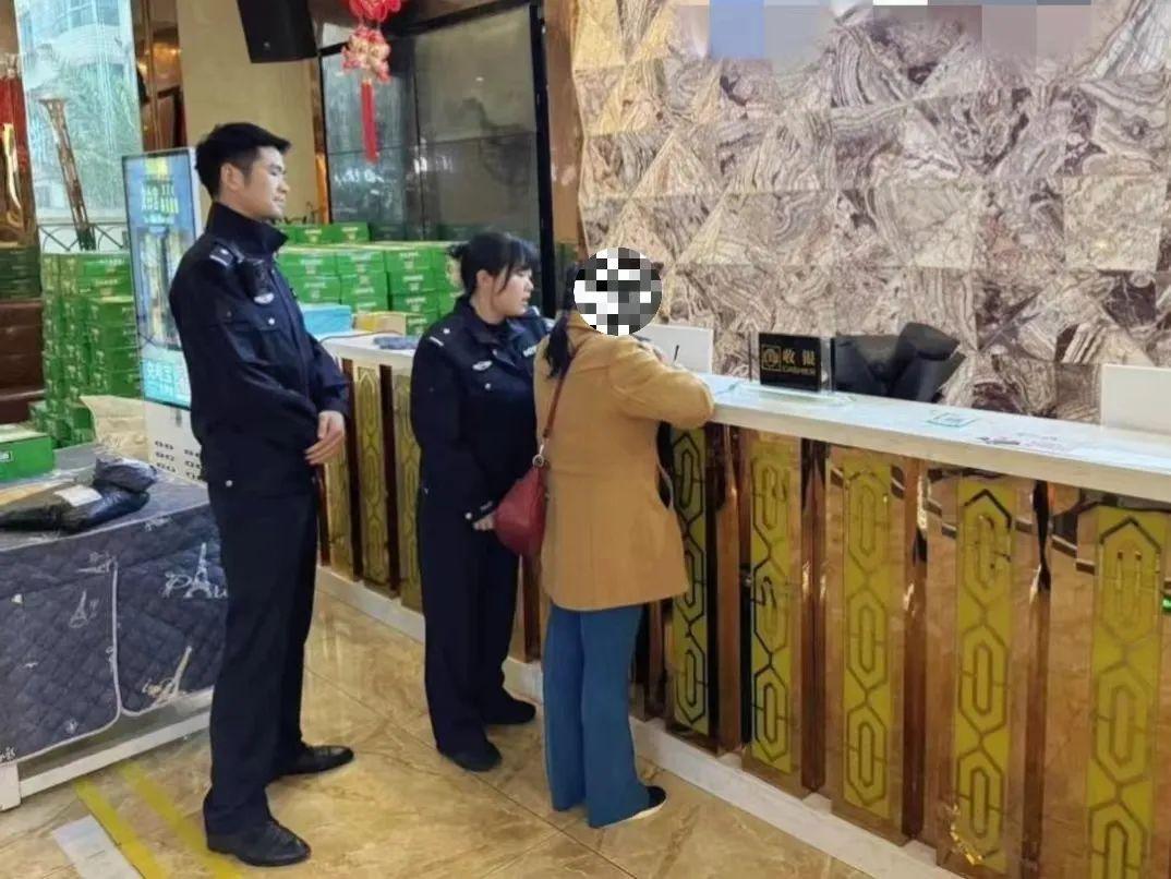 查獲現(xiàn)場(chǎng).jpg 查獲現(xiàn)場(chǎng).jpg