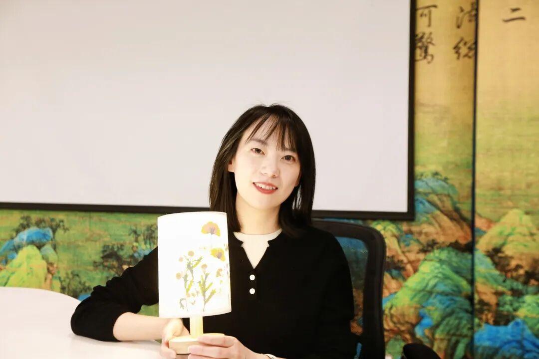 圖5 旅行中的朱俊蓉.jpg 圖5 旅行中的朱俊蓉.jpg