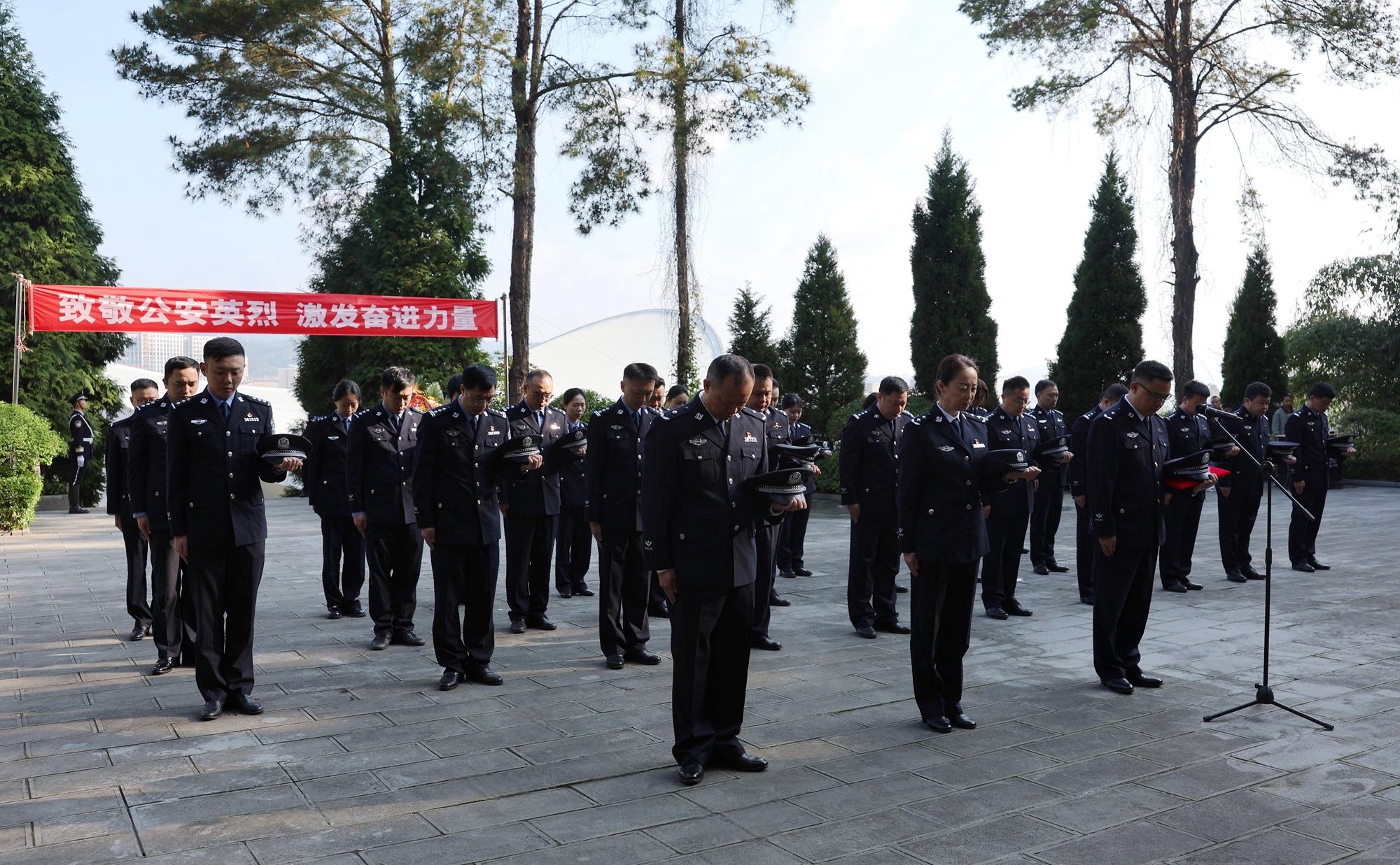 圖3祭奠活動現(xiàn)場.jpg 圖3祭奠活動現(xiàn)場.jpg