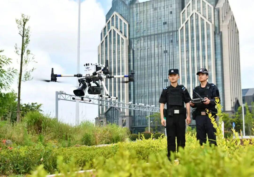 圖2無人機常態(tài)化巡邏現(xiàn)場.jpg 圖2無人機常態(tài)化巡邏現(xiàn)場.jpg