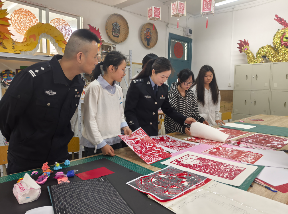 萍鄉(xiāng)警校攜手讓國家安全教育“流動課堂”行走校園