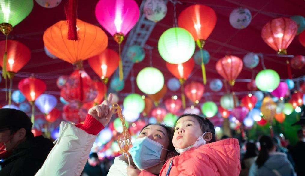 時光相冊丨我們的春節(jié)·張燈結(jié)彩慶元宵！