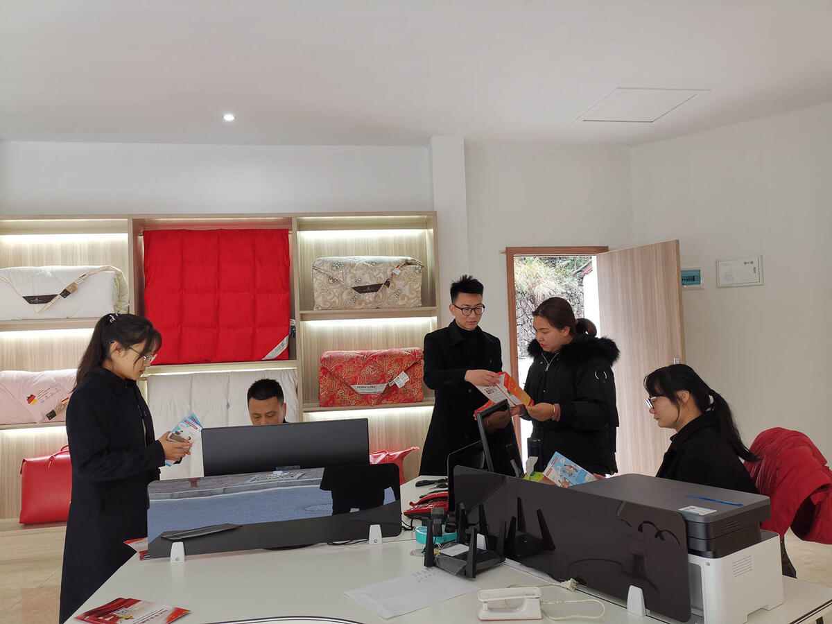 淳安司法：憲法宣傳進(jìn)企業(yè)，“把脈問(wèn)診”開(kāi)良方